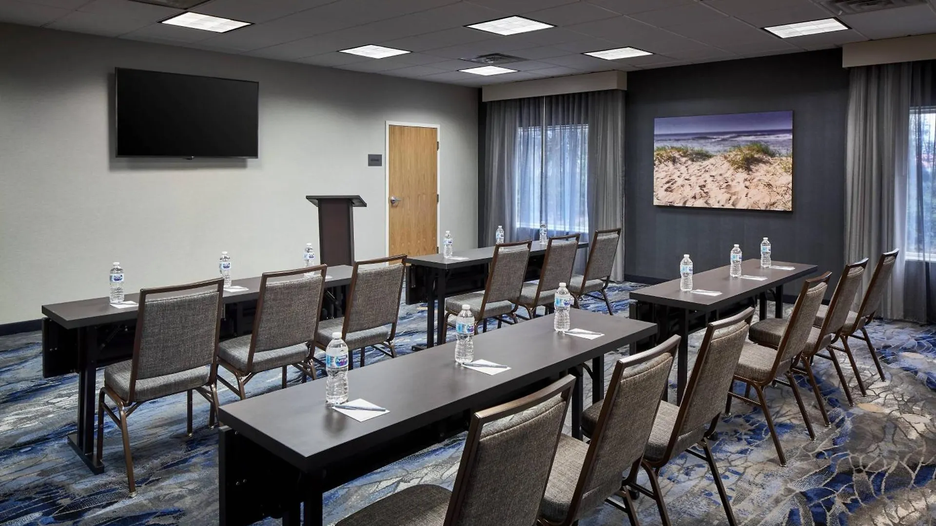 Fairfield Inn & Suites By Marriott Virginia Beach/Norfolk Airport