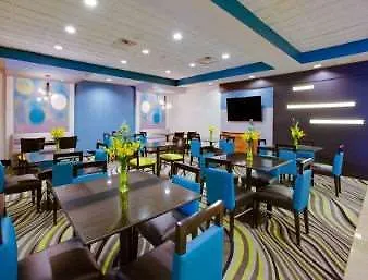 Fairfield Inn & Suites By Marriott Virginia Beach/Norfolk Airport 2*,  Verenigde Staten