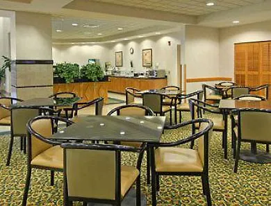 Fairfield Inn & Suites By Marriott Virginia Beach/Norfolk Airport Hotel